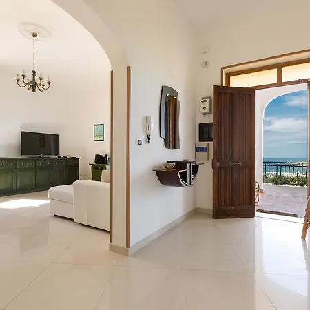 Christine Villa Santa Maria di Leuca